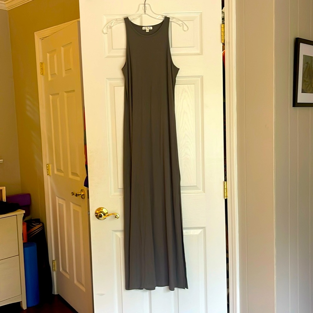 Olive ribbed maxi dress